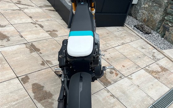 Gebrauchtmotorrad BMW CE 02 11kW - Bild 3