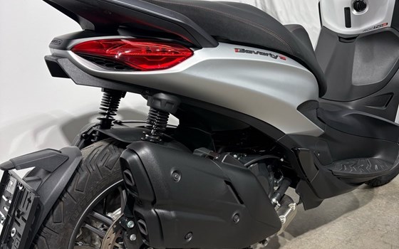 Gebrauchtmotorrad Piaggio Beverly 400 S - Bild 3