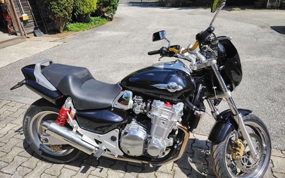 Gebrauchtmotorrad Honda X4 (SC38) - Bild 1