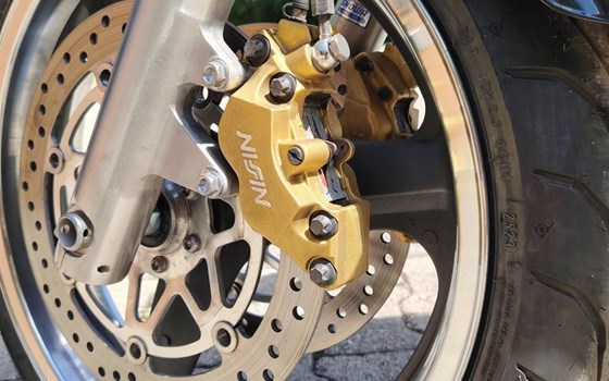 Gebrauchtmotorrad Honda X4 (SC38) - Bild 11