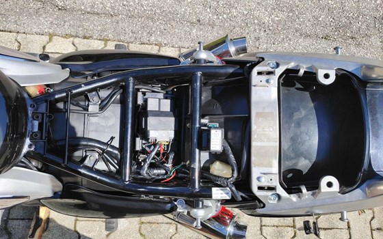 Gebrauchtmotorrad Honda X4 (SC38) - Bild 21