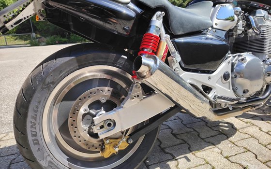 Gebrauchtmotorrad Honda X4 (SC38) - Bild 3