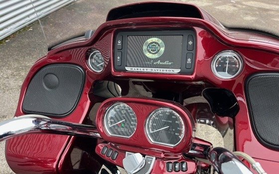 Gebrauchtmotorrad Harley-Davidson CVO Road Glide Ultra FLTRUSE - Bild 15