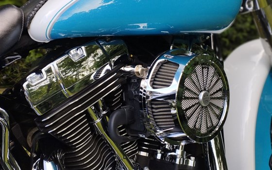 Gebrauchtmotorrad Harley-Davidson Softail Deluxe FLSTN - Bild 4