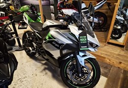 Neumotorrad Kawasaki Ninja e-1