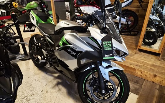 Neufahrzeug Kawasaki Ninja e-1 - Bild 1