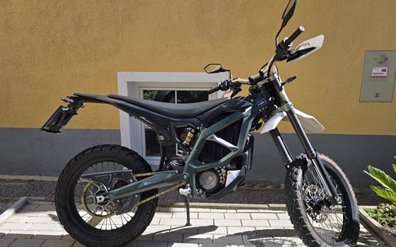 Gebrauchtmotorrad Sur-Ron Ultra Bee - Bild 1