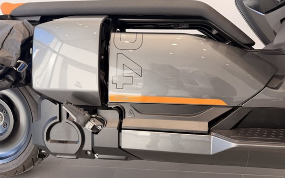 Gebrauchtmotorrad BMW CE 04 - Bild 12