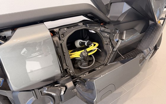 Gebrauchtmotorrad BMW CE 04 - Bild 13