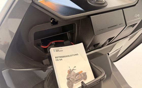 Gebrauchtmotorrad BMW CE 04 - Bild 14