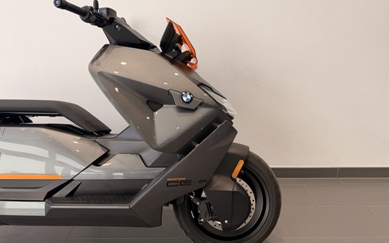 Gebrauchtmotorrad BMW CE 04 - Bild 3