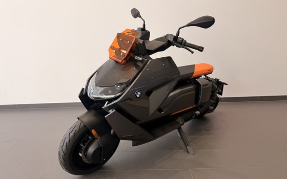 Gebrauchtmotorrad BMW CE 04 - Bild 8