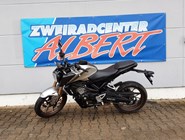 Honda CB125R
