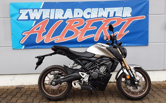 Gebrauchtmotorrad Honda CB125R - Bild 7