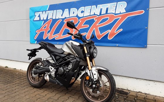 Gebrauchtmotorrad Honda CB125R - Bild 8