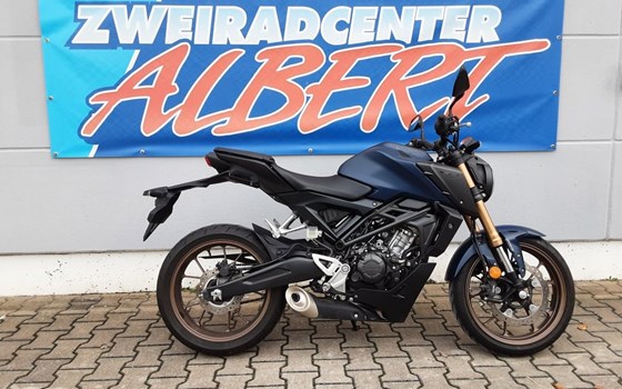 Gebrauchtmotorrad Honda CB125R - Bild 4