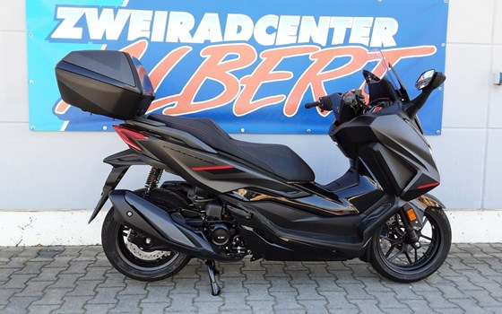 Gebrauchtmotorrad Honda Forza 350 Special Edition - Bild 4