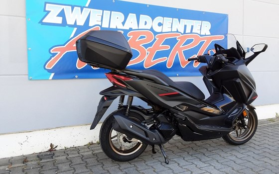 Neufahrzeug Honda Forza 125 Special Edition - Bild 5