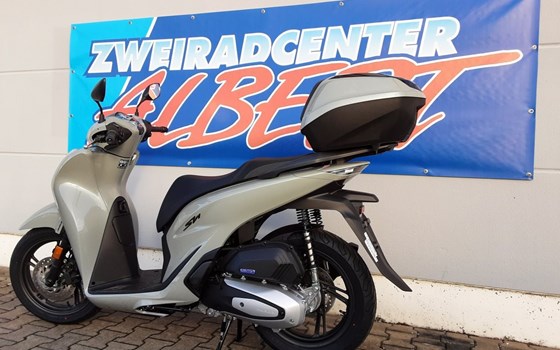Gebrauchtmotorrad Honda SH125i - Bild 2