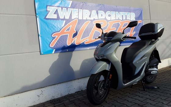 Gebrauchtmotorrad Honda SH125i - Bild 3