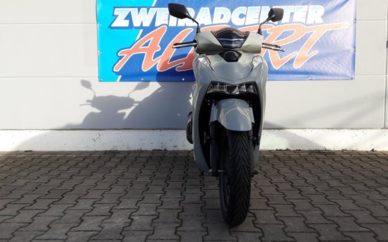 Gebrauchtmotorrad Honda SH125i - Bild 7