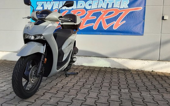 Gebrauchtmotorrad Honda SH125i - Bild 8