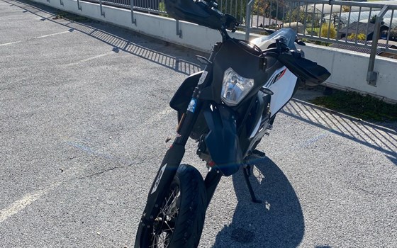 Gebrauchtmotorrad KTM 690 SMC R - Bild 2