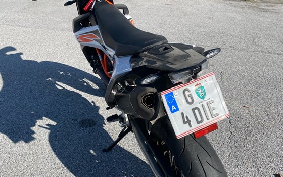 Gebrauchtmotorrad KTM 690 SMC R - Bild 3