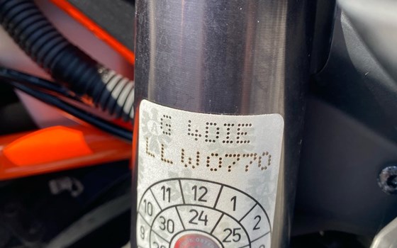 Gebrauchtmotorrad KTM 690 SMC R - Bild 8