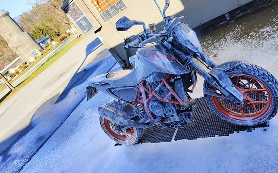 Gebrauchtmotorrad KTM 690 Duke R - Bild 7