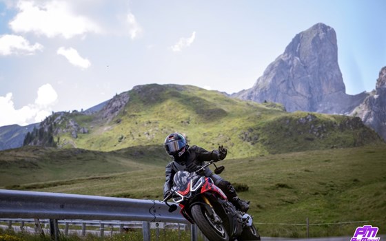 Gebrauchtmotorrad Aprilia Tuono V4 1100 Factory - Bild 1