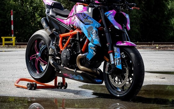 Gebrauchtmotorrad KTM 1390 Super Duke R - Bild 1