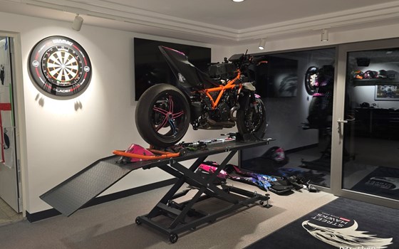 Gebrauchtmotorrad KTM 1390 Super Duke R - Bild 7