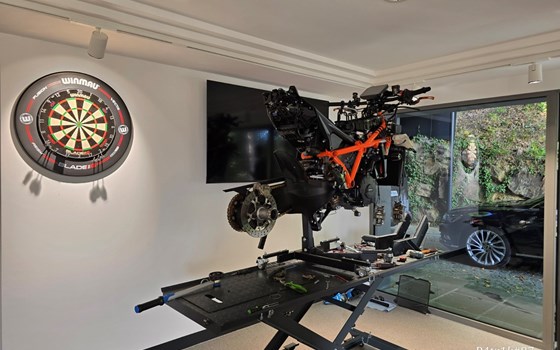 Gebrauchtmotorrad KTM 1390 Super Duke R - Bild 8