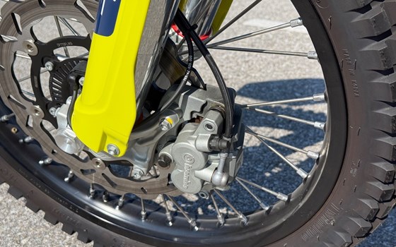 Gebrauchtmotorrad Husqvarna 701 Enduro - Bild 12