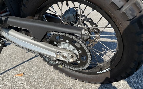 Gebrauchtmotorrad Husqvarna 701 Enduro - Bild 18