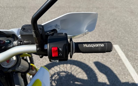 Gebrauchtmotorrad Husqvarna 701 Enduro - Bild 22