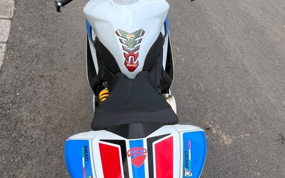 Gebrauchtmotorrad Ducati 1199 Panigale Tricolor - Bild 3