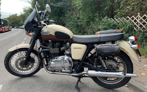 Gebrauchtmotorrad Triumph Bonneville - Bild 3