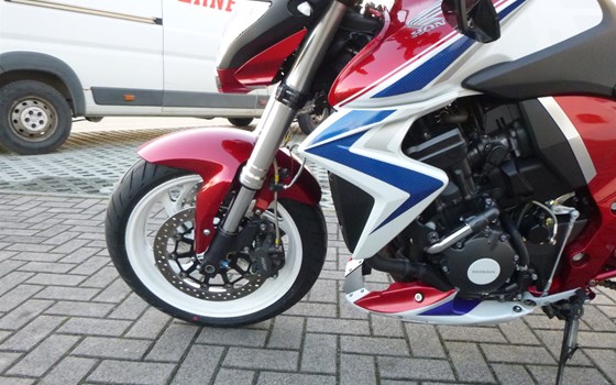 Gebrauchtmotorrad Honda CB1000R+ - Bild 4