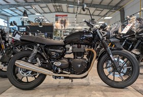 Triumph Street Twin
