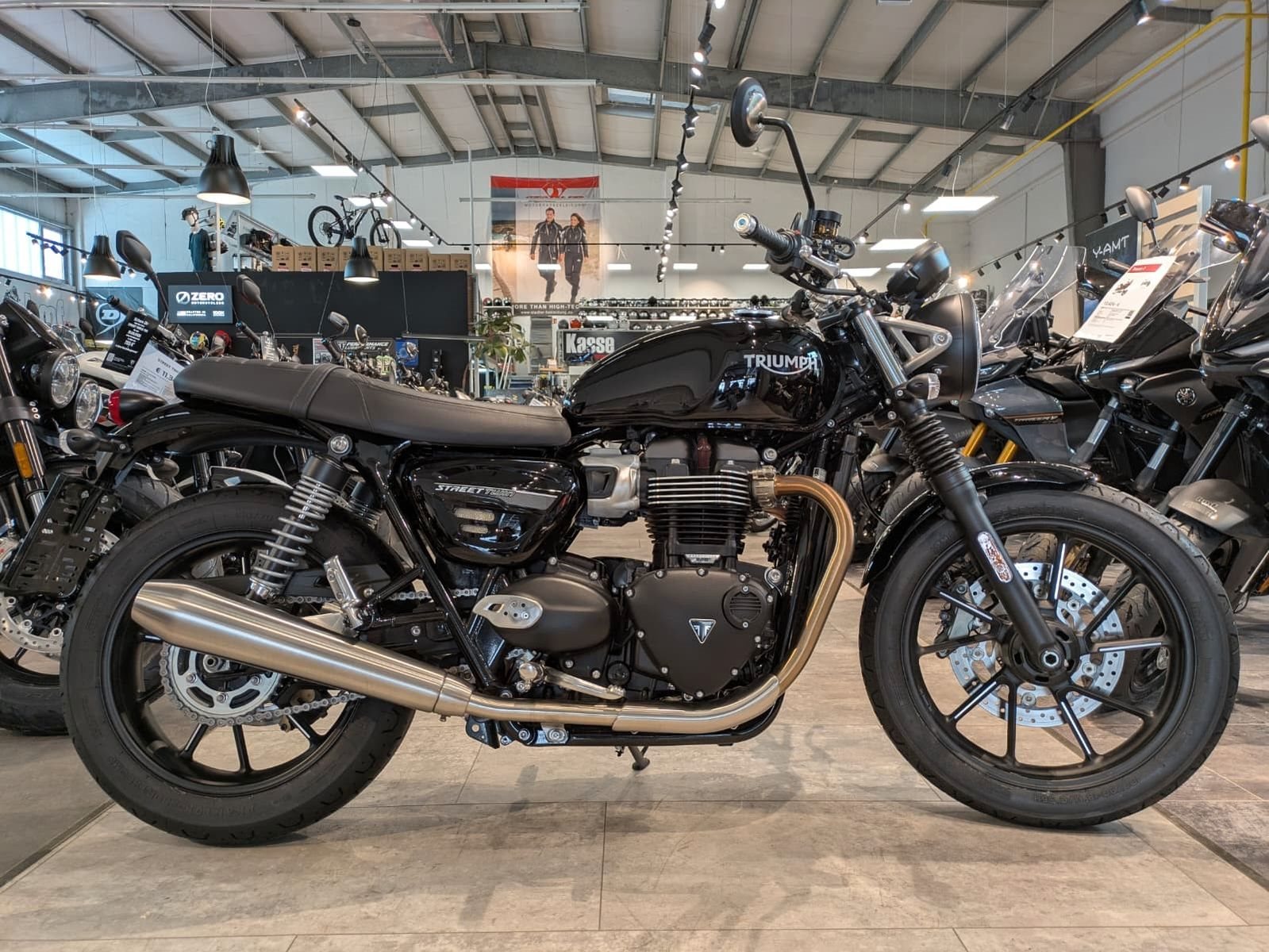 Triumph Street Twin
