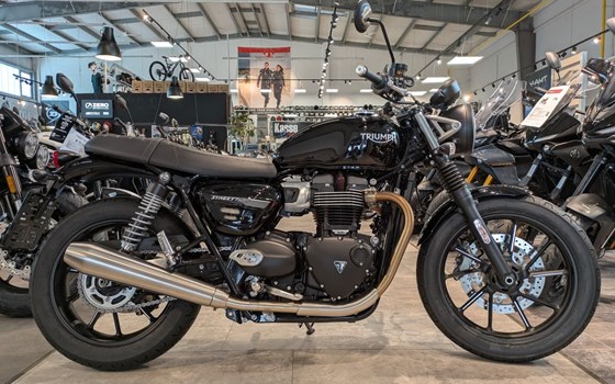 Gebrauchtmotorrad Triumph Street Twin - Bild 1