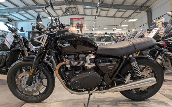 Gebrauchtmotorrad Triumph Street Twin - Bild 4