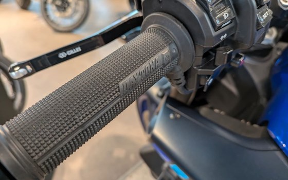 Gebrauchtmotorrad Yamaha MT-10 - Bild 8