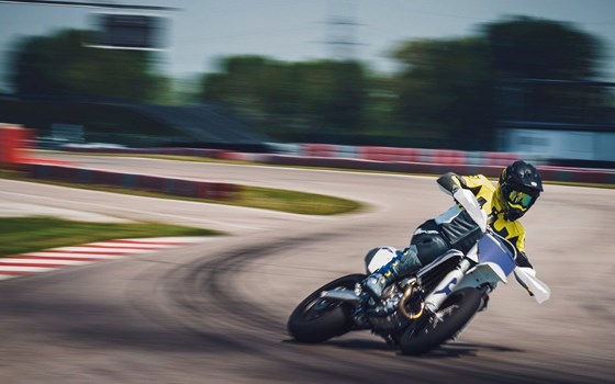 Neufahrzeug Husqvarna FS 450 - Bild 6