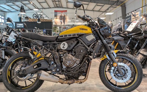 Gebrauchtmotorrad Yamaha XSR700 - Bild 1