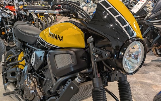 Gebrauchtmotorrad Yamaha XSR700 - Bild 2