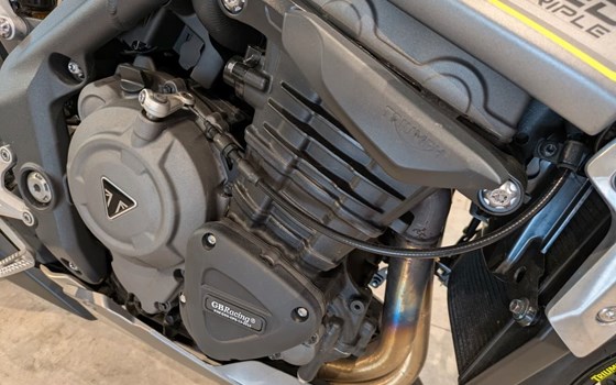 Gebrauchtmotorrad Triumph Speed Triple 1200 RS - Bild 9