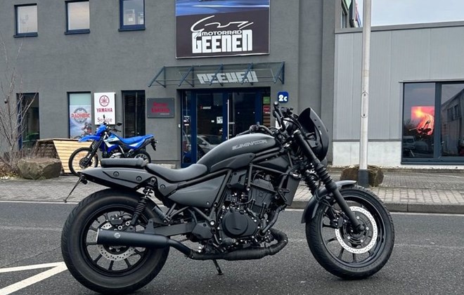 Kawasaki Eliminator 500